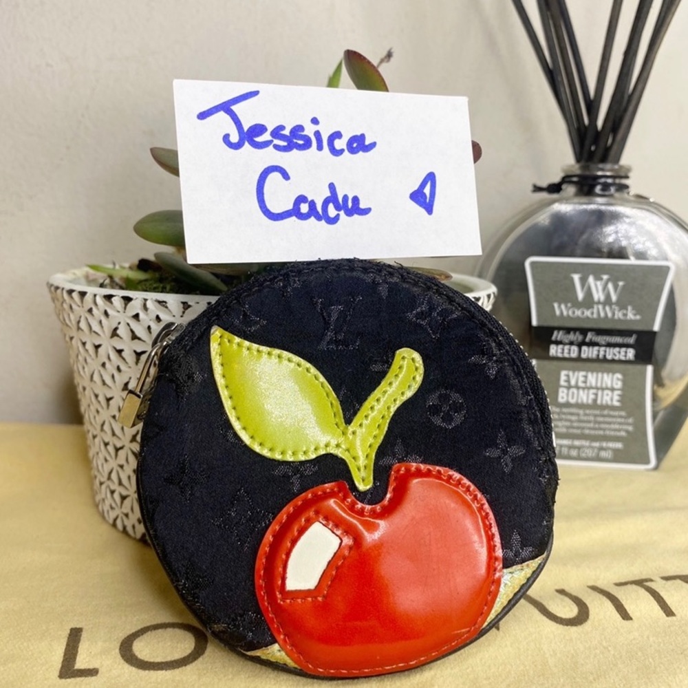 Louis Vuitton Round Coin Purse Wallet